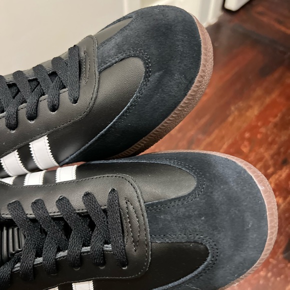 BNIB Adidas Samba Classic Shoes - Picture 8 of 9